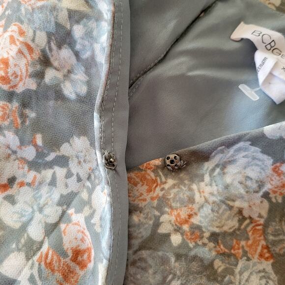 BCBGeneration Floral Capulet Romper Slate Grey Size XXS - Picture 6 of 9